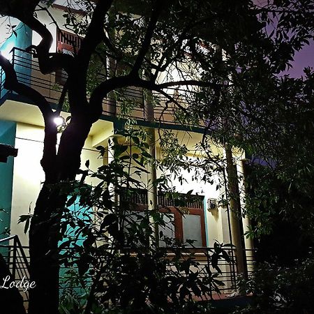City Centre Lodge Ponnarankulama Ngoại thất bức ảnh