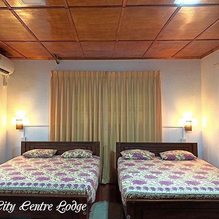 City Centre Lodge Ponnarankulama Ngoại thất bức ảnh