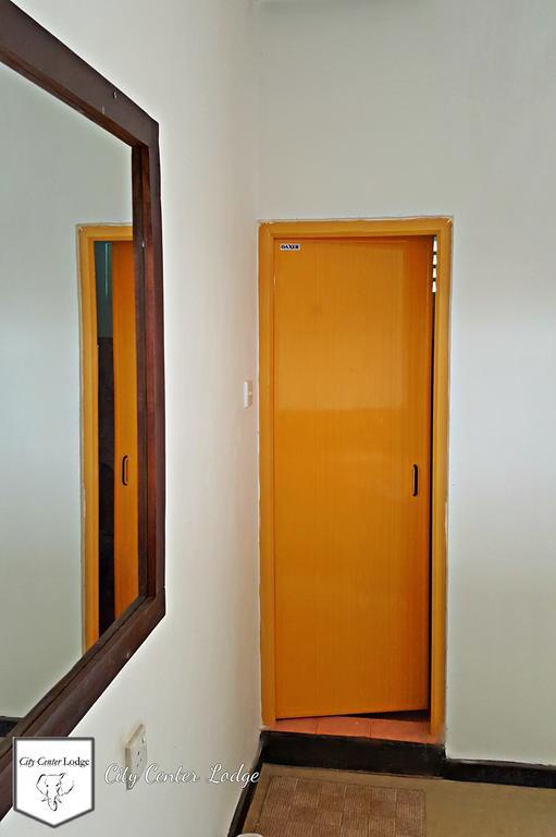 City Centre Lodge Ponnarankulama Ngoại thất bức ảnh