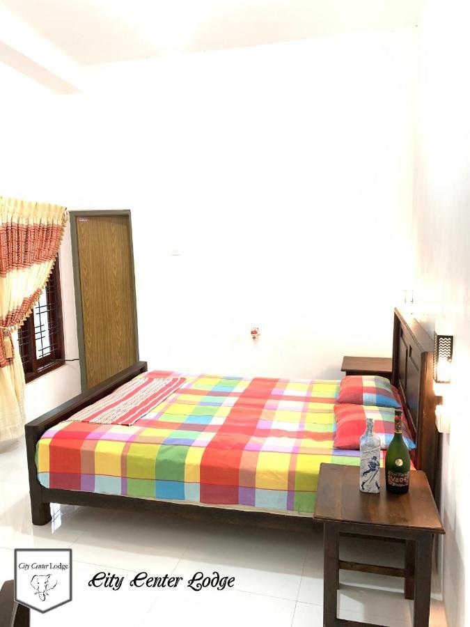 City Centre Lodge Ponnarankulama Ngoại thất bức ảnh