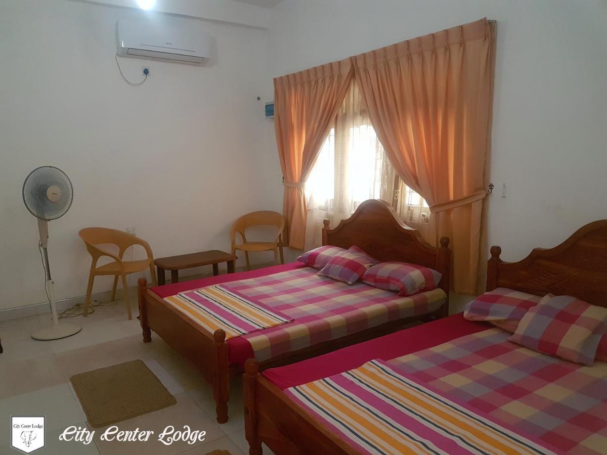 City Centre Lodge Ponnarankulama Ngoại thất bức ảnh