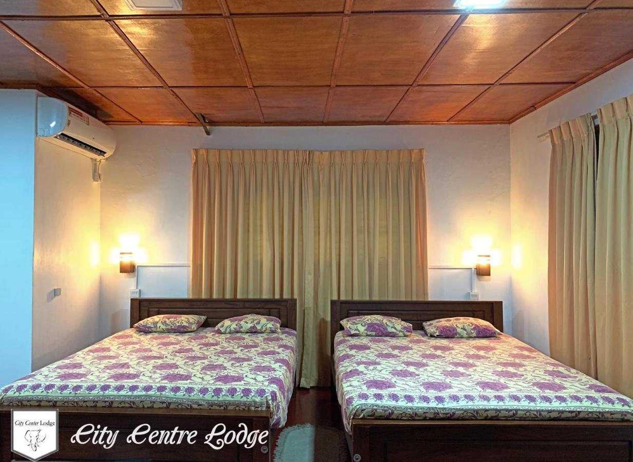 City Centre Lodge Ponnarankulama Ngoại thất bức ảnh